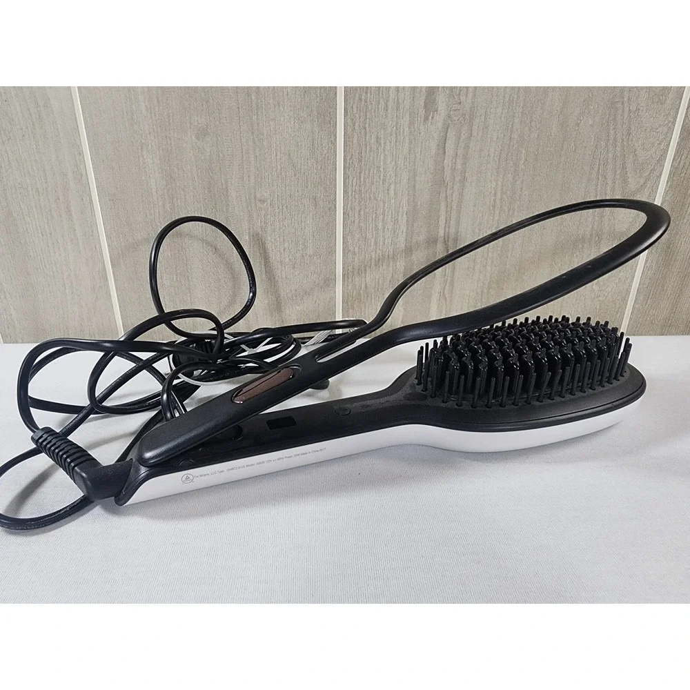 InStyler Glossie Ceramic Styling Heat Brush Straightening White Model 00620